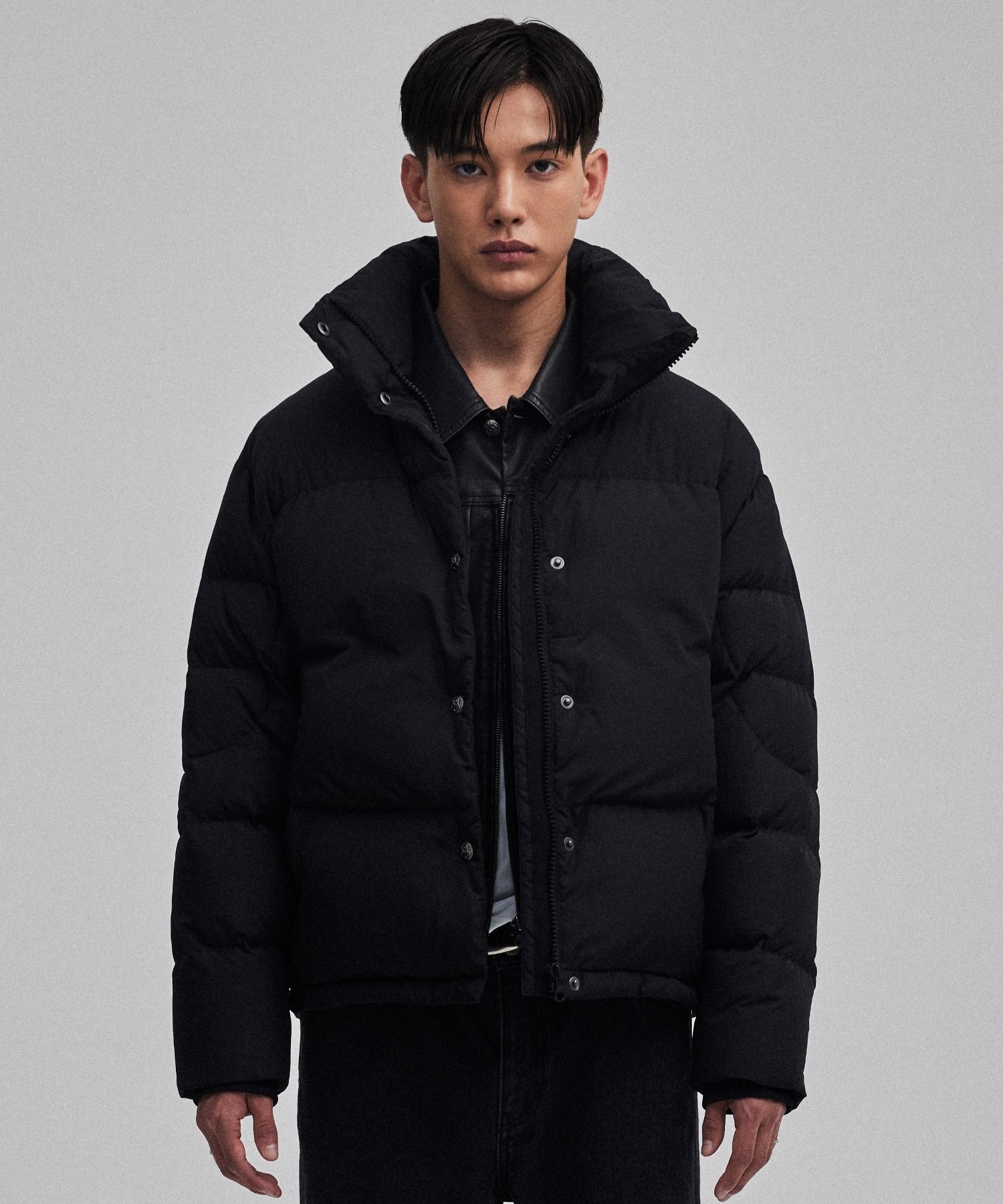 커버낫 COVERNAT X WRANGLER 하이넥 콜라보 아트웍 덕 다운 블랙 3511026