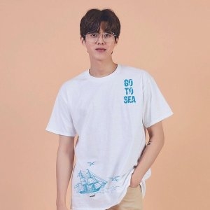 바다 갈매기 배 여름코디 시원한반팔티 W6B6640