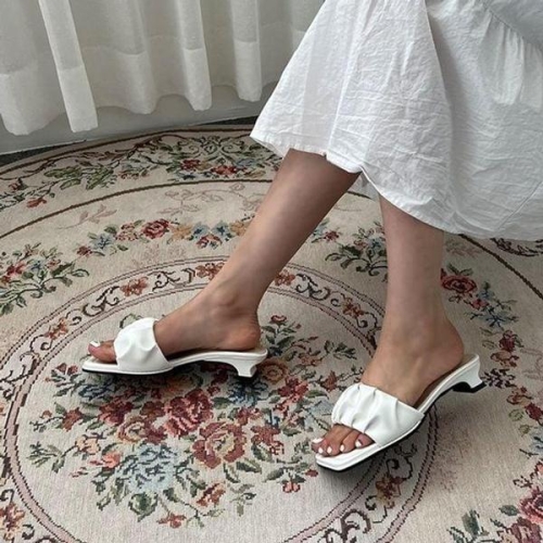 샤링 어퍼 포인트 스퀘어 토 로우힐 뮬 6SS WFM08NC