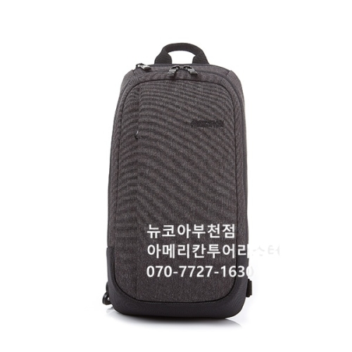 아메리칸투어리스터 밀톤 데일리 슬링백 DR91800_엔씨