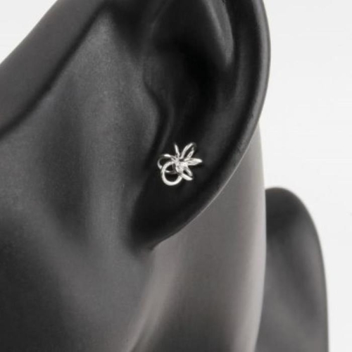 브이와이 여자 라인 플라원 은침 귀걸이_A31109