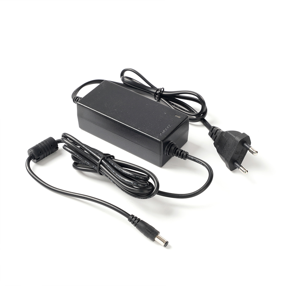 �Ŀ��� 12V 3A �ڵ�Ÿ�� �����