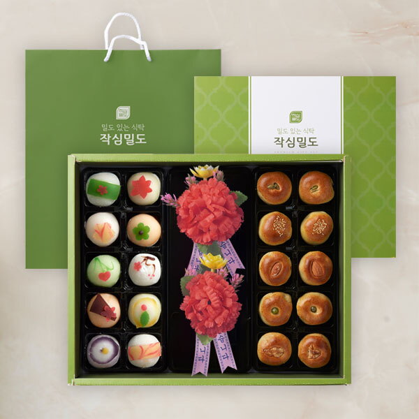 작심밀도  화과자 10입 + 만쥬 10입 + 카네이션 2개