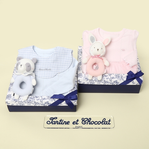 보령메디앙스 쇼콜라 쌍둥이출산50백일선물세트 엘리스배스슈트2+애착딸랑이2NOWUS022P_이미지