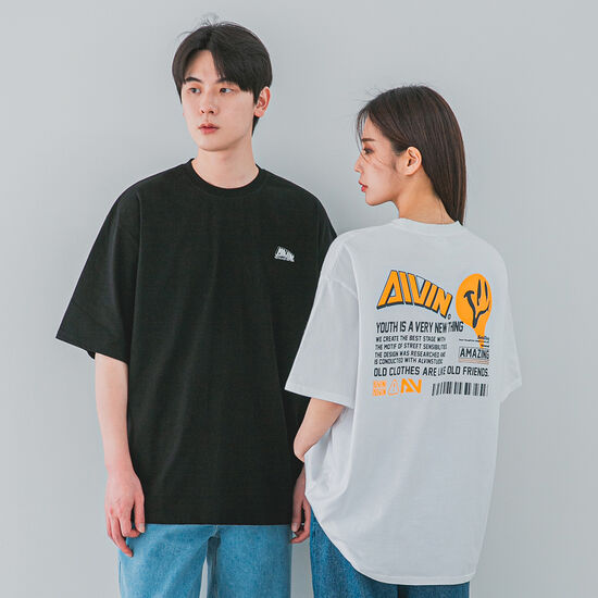 앨빈클로 멜팅 스마일 오버핏 반팔티 AST-4843이미지입니다. 누르면 해당 게시물로 새창이동합니다.