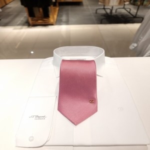 에스티듀퐁 TE4SM61KA061TPP 화사한 컬러와 광택있는 조직이 고급스러