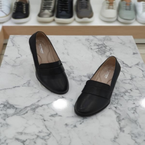 허시파피 세이브존05 여성5Cm굽소가죽로퍼구두 CXISEOM421