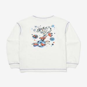 휠라키즈 FK2RLF3501X_OWH 키즈 어반 휠라X고주연 그래픽 티셔츠 / FILA KIDS US이미지입니다. 누르면 해당 게시물로 새창이동합니다.