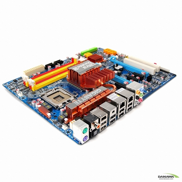 GIGABYTE GA-EX38-DS4