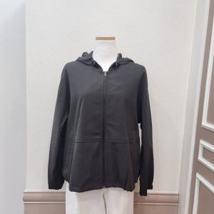 BCBG 캐럿 점퍼 B4B3R136이미지입니다. 누르면 해당 게시물로 새창이동합니다.