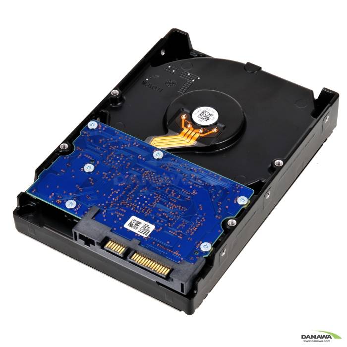 HGST Deskstar 7K3000 7200/64M