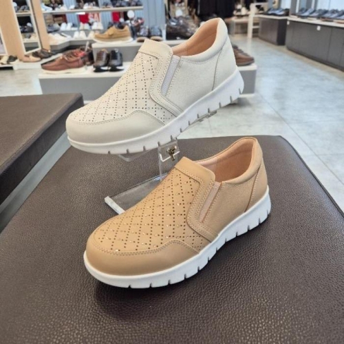 엘칸토 HC11 소가죽 여성 슬립온 E5Y4U61V3H3510 47362182