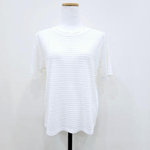 포커스 엠보단R티셔츠 FM5E3TS3250BE_이미지