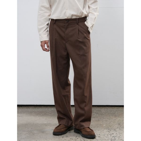 제너럴아이디어 GENERAL IDEA MAN 클래식 원턱 와이드 슬랙스 BROWN / SBE4M11007 SBE4M11007BR 6309.._이미지