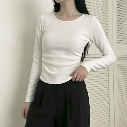 올리비에스클로젯 올리비에클로짓 OLIVIERs CLOSET 여리핏 셔링 라운드 긴팔 티셔츠_O2601TS004A