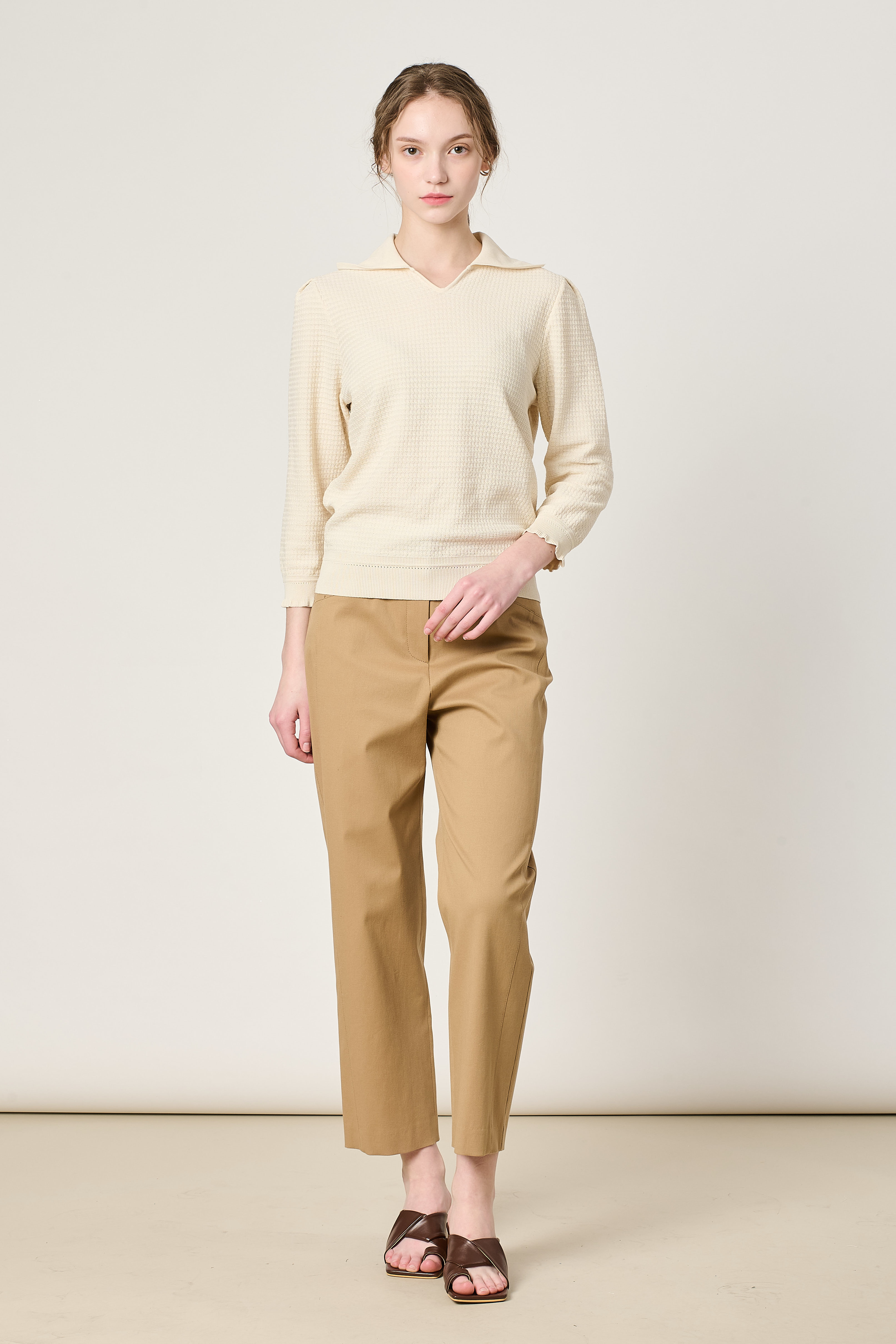 BCBG 엔젤 카라 니트 H목동 B2M3K406