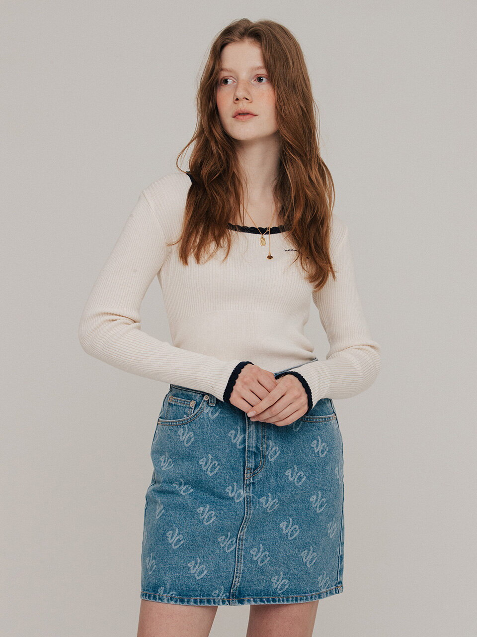 브이에이치디자인 보카바카 오더먼트 바이 Scallop Square Neck Knit VC2312PO002M 643194_VC2312PO002M