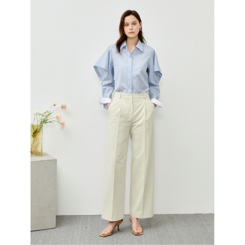더아이잗컬렉션 피 린넨 텍스처 스트레이트 팬츠 CR4A0SL141이미지입니다. 누르면 해당 게시물로 새창이동합니다.