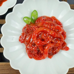 청해수산 젓갈이야기 오징어젓 매콤쫄깃 국산 오징어젓 1kg_이미지