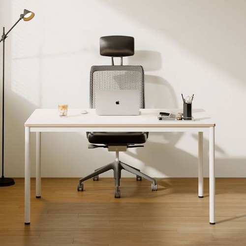 소프시스 알파 노바 책상