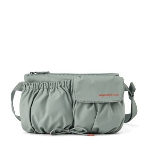  만다리나덕 웨이스트백 BUMP 8UT1602F