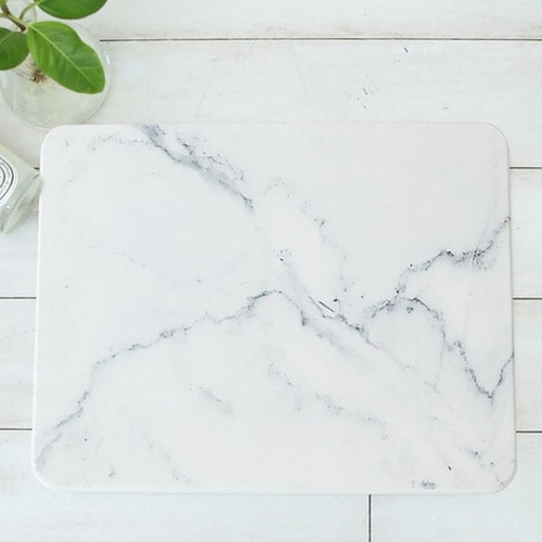 �����̸��� �帶�� ������ �߸�Ʈ