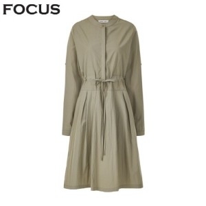 포커스 히든 버튼 핀턱 미디 원피스_VFI5S1OP3201