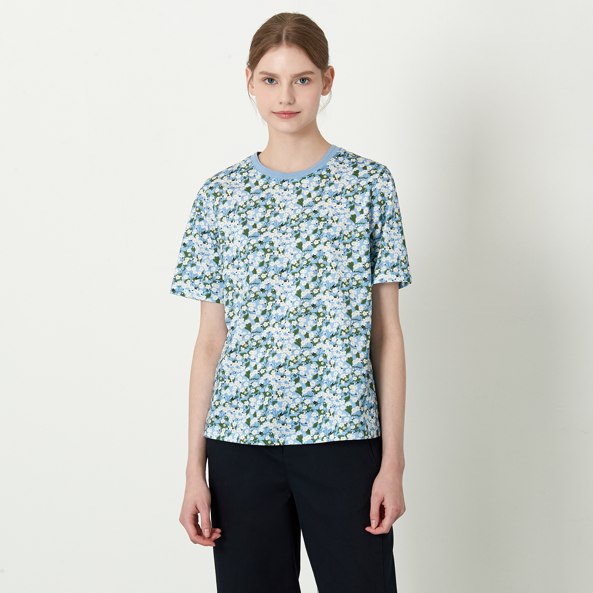 기비 플라워 패턴 반소매 티셔츠 GY26S1FRT6235