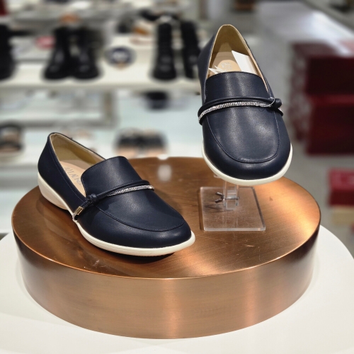 �ݰ���ȭ ����ι� �η� ���� �淮 ĳ�־� ������ LAUSLC6275WK2