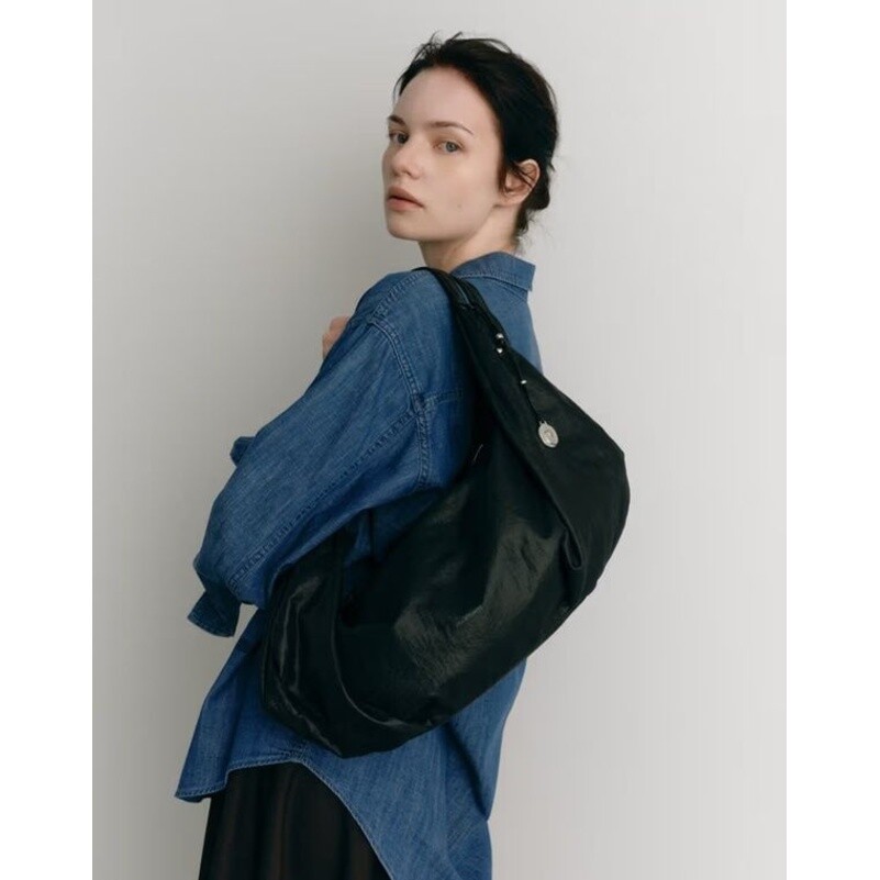 뉴욕 SWING 블랙 스윙 호보 스몰 숄더백 JABA6E431BK JABA6E431BKN