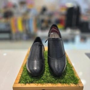  허시파피 세이브존04 여성컴포트세미데일리스판부띠지퍼4cm 블랙 EOBCMDQ42