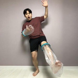 청훈 기브스 방수커버 성인용 팔이미지입니다. 누르면 해당 게시물로 새창이동합니다.
