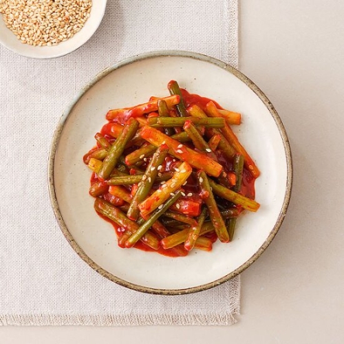 동원홈푸드 더반찬 마늘쫑무침 120g[1개]