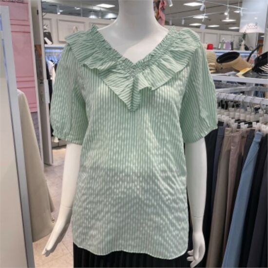 미센스 스트라이프 V넥 프릴 블라우스 MB26BLMD02Z