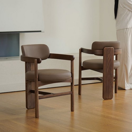 라미에스 모에베 월넛 호두나무 원목 카페 인테리어 식탁 의자