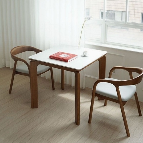 누아보 포세린 통세라믹 식탁 800