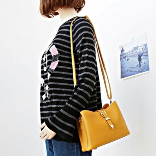 골드 버클 장식 포인트 미니 스퀘어 크로스백 숄더백 KYR-WCC4703