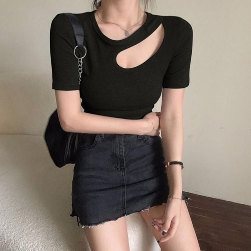 ONM 여름 유니크한 반팔 펀칭 쇄골트임 세미크롭 티셔 38802577