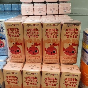 이마트 피코크 핑크퐁 유기농인증 딸기 우유 125mL (4개)