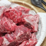 마장동닷컴 한돈등뼈 2kg [1개]