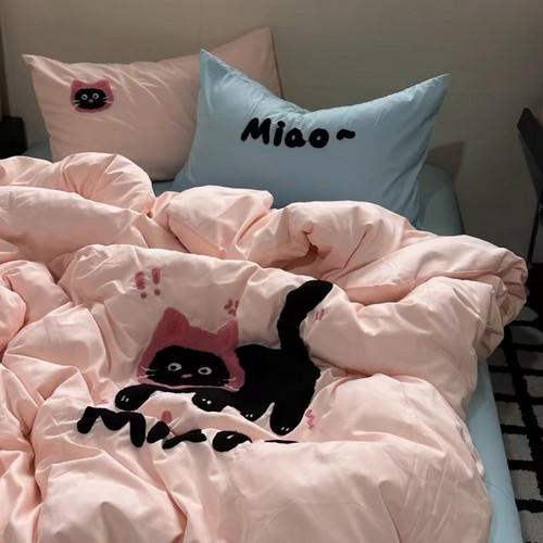 헤디야 부드러운 사계절 고양이 이불커버 침대시트세트이미지입니다. 누르면 해당 게시물로 새창이동합니다.