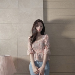 오노마 ONM 카마빙 여자 밴딩 셔링 스모크 블라우스 OH-500273_이미지