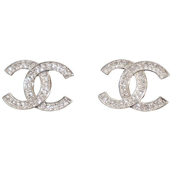 샤넬 CC 로고 큐빅 실버 메탈 귀걸이 AB4041 B03185 N7300_이미지