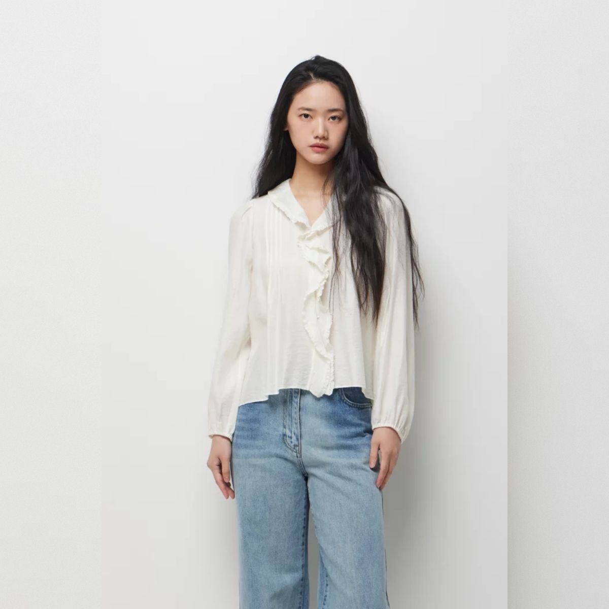 SISLEY 벤틀리 프릴 핀턱 블라우스SAWS49631_이미지