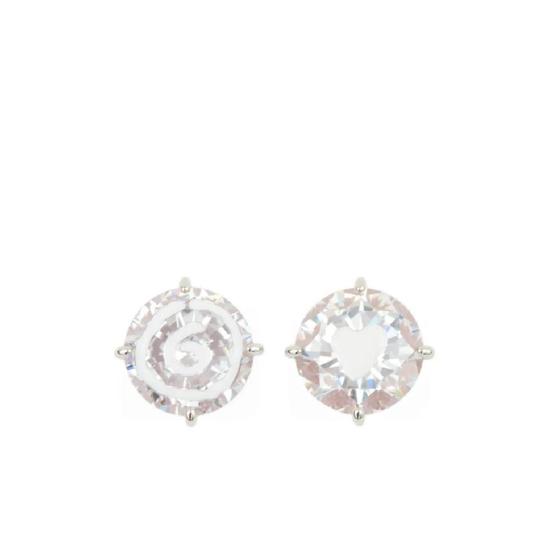 메종마르지엘라 스월 하트 패턴 스터드 이어링 SM7VG0086P8372 T_이미지