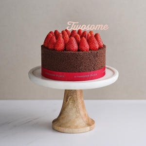 투썸플레이스 투썸플레이스 윈터 스트로베리 초콜릿 생크림 케이크