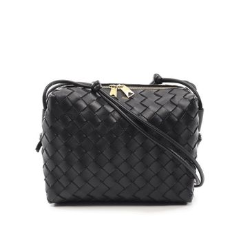 보테가베네타 스몰 루프 카메라백 블랙 723548 V1G11 8425 141275944_이미지