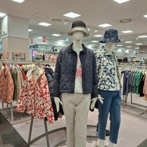 패션그룹형지 올리비아하슬러 HC42 배색 카라 퀼팅점퍼 OHFSPD201