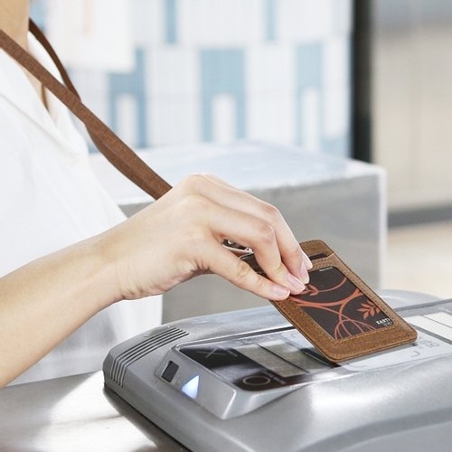 [불명] W6B3C64대기업 명함 사원증 학생 Casual목걸이 카드지갑 홀더이미지입니다. 누르면 해당 게시물로 새창이동합니다.