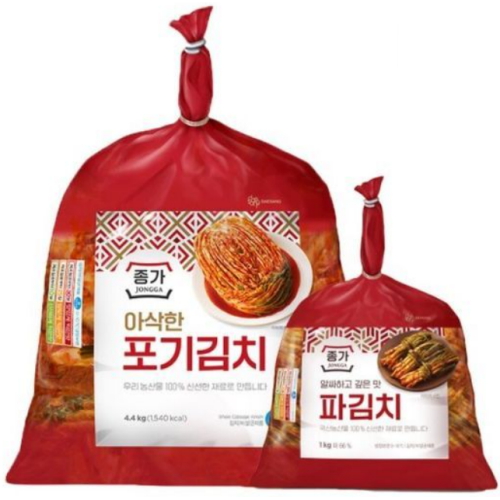 종가 아삭한 포기김치 4.4kg + 파김치 1kg이미지입니다. 누르면 해당 게시물로 새창이동합니다.